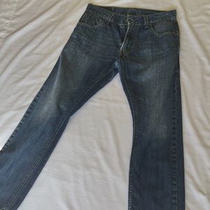 Levi’s Jeans 514 with Zipper Pockets. Size 30 x 30